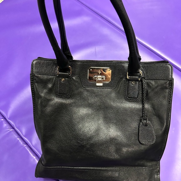 Gorgeous black Cole Haan handbag - Picture 3 of 8
